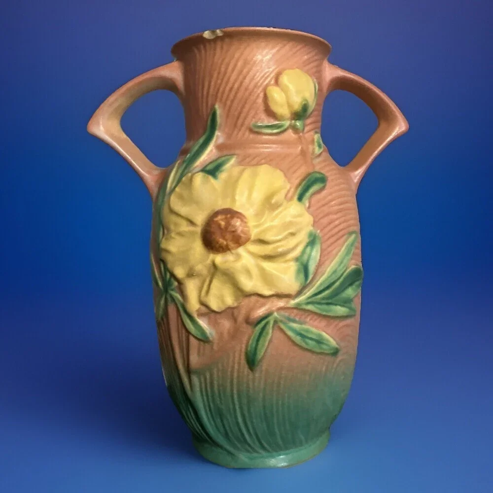 Vintage Roseville Peony 9 1/4” Two Handled Vase 64-9